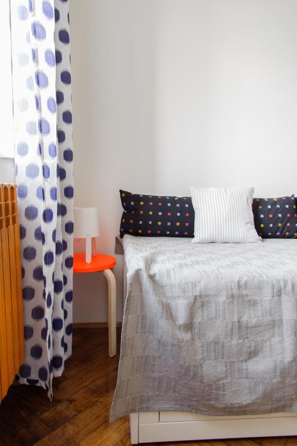 Cozy River View Apartment カルロヴァッツ エクステリア 写真