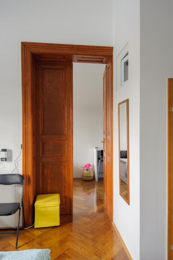 Cozy River View Apartment カルロヴァッツ エクステリア 写真