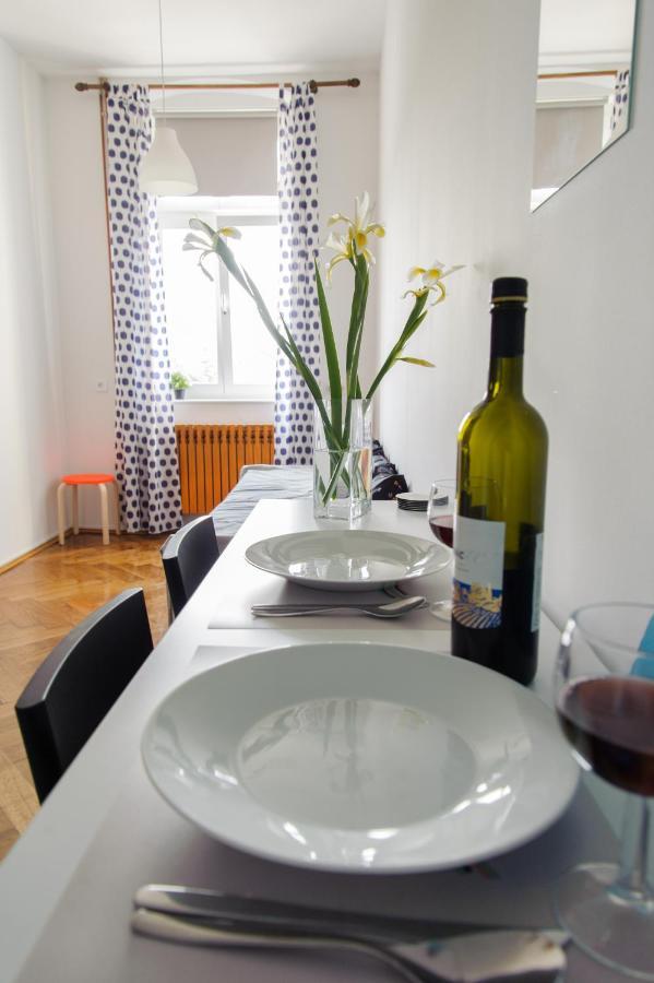 Cozy River View Apartment カルロヴァッツ エクステリア 写真